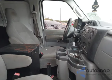 2011 Ford E-150 Commercial z USA, uszkodzony, nr VIN 1FTNE1EW0BDB35484